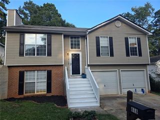 828 Tradd Court, Stone Mountain, GA 30087