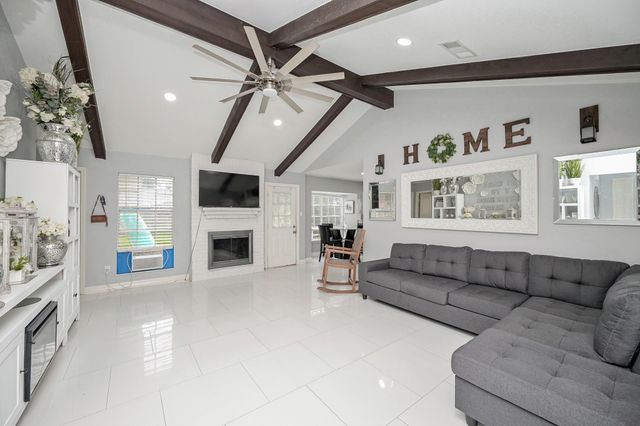 355 Skywood Drive, Houston, TX 77090