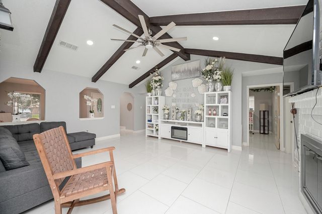 355 Skywood Drive, Houston, TX 77090