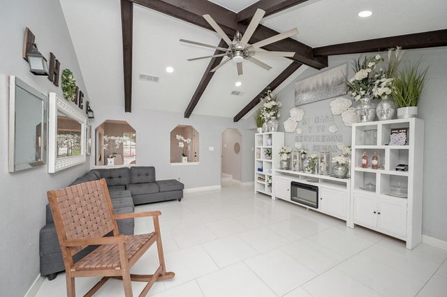 355 Skywood Drive, Houston, TX 77090