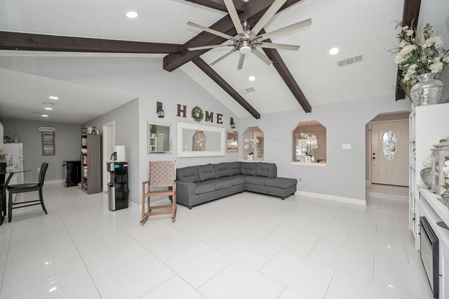 355 Skywood Drive, Houston, TX 77090