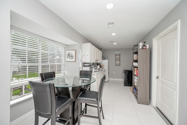 355 Skywood Drive, Houston, TX 77090