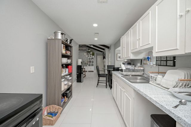 355 Skywood Drive, Houston, TX 77090