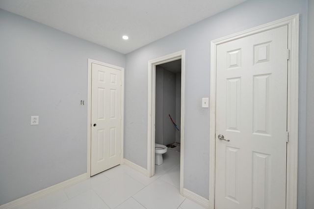 355 Skywood Drive, Houston, TX 77090