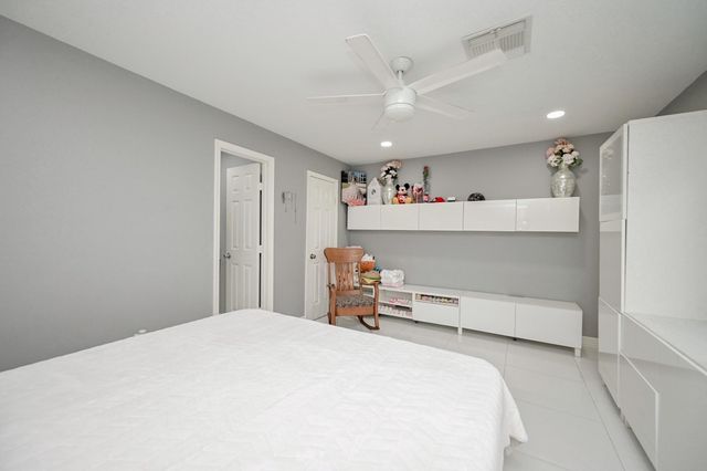 355 Skywood Drive, Houston, TX 77090