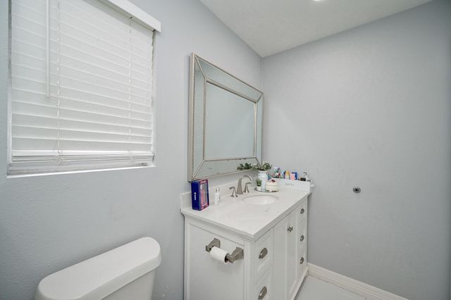 355 Skywood Drive, Houston, TX 77090