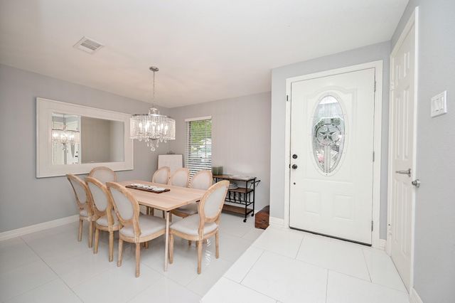 355 Skywood Drive, Houston, TX 77090