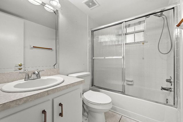 1563 SE Royal Green Cir Apt B203, Port St Lucie, FL 34952