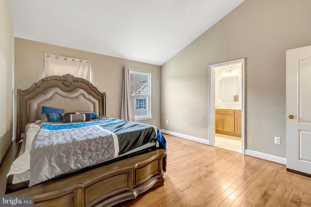 4302 POTOMAC HIGHLANDS CIR, Triangle, VA 22172