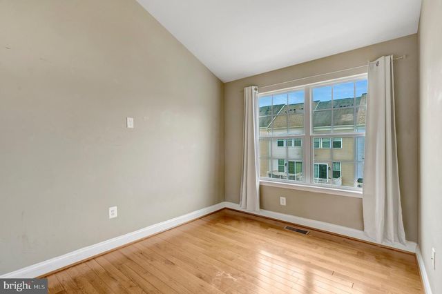 4302 POTOMAC HIGHLANDS CIR, Triangle, VA 22172