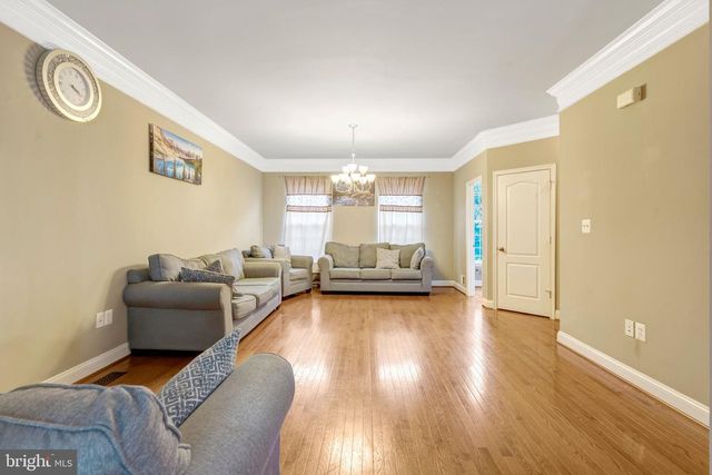 4302 POTOMAC HIGHLANDS CIR, Triangle, VA 22172