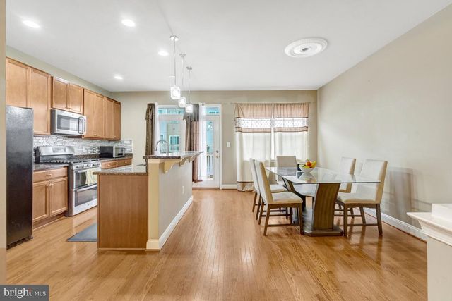 4302 POTOMAC HIGHLANDS CIR, Triangle, VA 22172