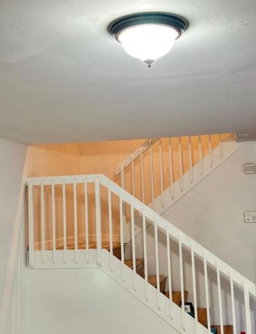 197 Charter Way, West Palm Beach, FL 33407