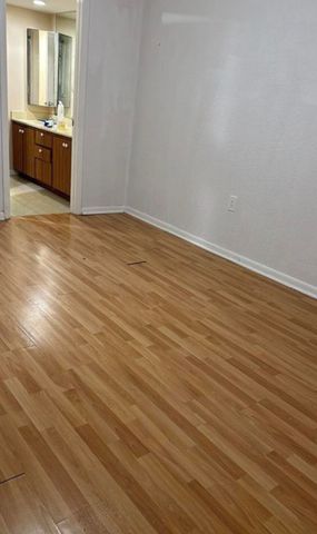 197 Charter Way, West Palm Beach, FL 33407