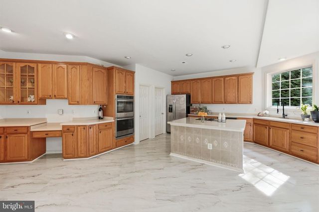 6195 TREYWOOD LN, Manassas, VA 20112