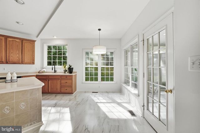 6195 TREYWOOD LN, Manassas, VA 20112
