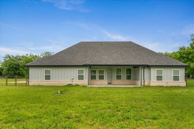 800 County Road 4108, Greenville, TX 75401