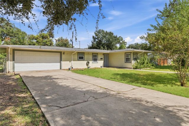 1215 Winston Drive, Richmond, TX 77469