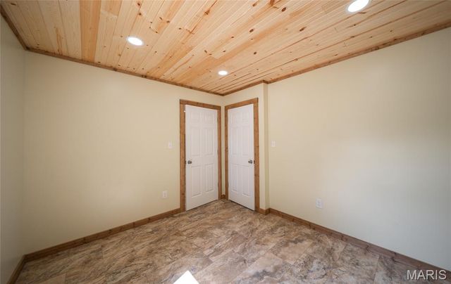 94 S Carson Street, St James, MO 65559