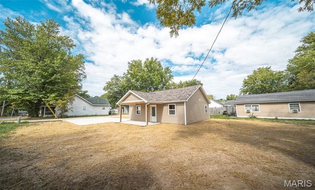 94 S Carson Street, St James, MO 65559