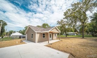 94 S Carson Street, St James, MO 65559