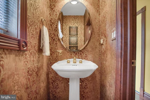 1299 EDISON HEIGHTS RD, Sunbury, PA 17801