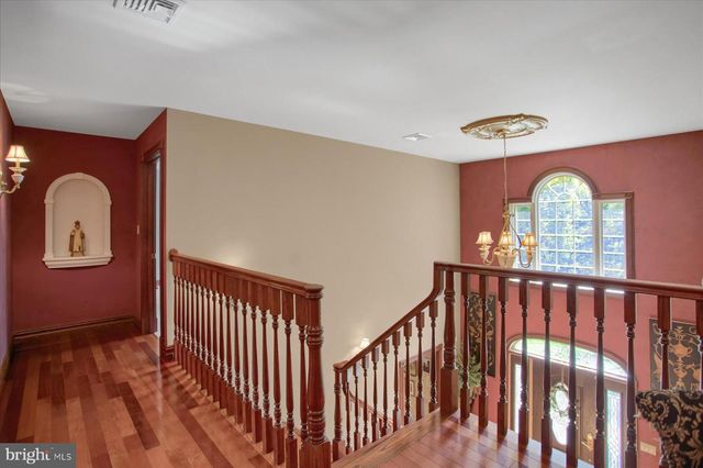 1299 EDISON HEIGHTS RD, Sunbury, PA 17801