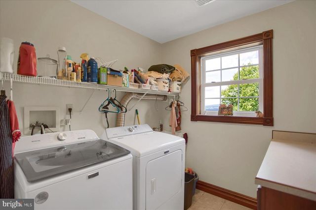 1299 EDISON HEIGHTS RD, Sunbury, PA 17801