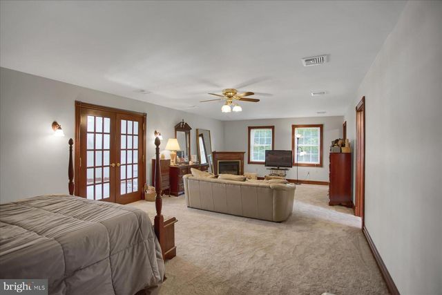 1299 EDISON HEIGHTS RD, Sunbury, PA 17801