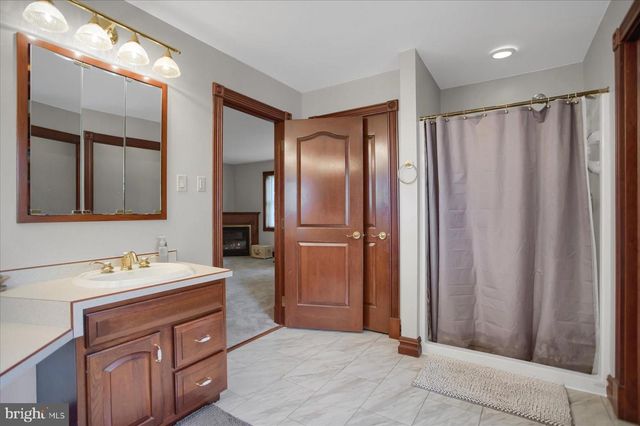 1299 EDISON HEIGHTS RD, Sunbury, PA 17801