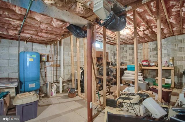 1299 EDISON HEIGHTS RD, Sunbury, PA 17801