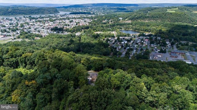 1299 EDISON HEIGHTS RD, Sunbury, PA 17801