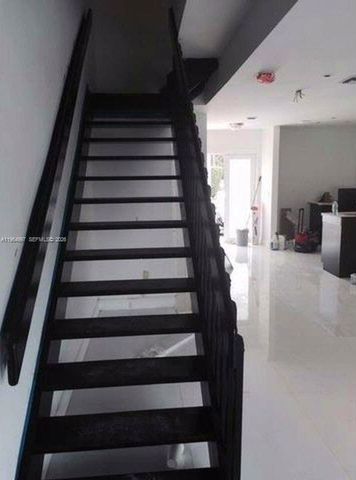 16529 NE 26th Ave 4A, North Miami Beach, FL 33160