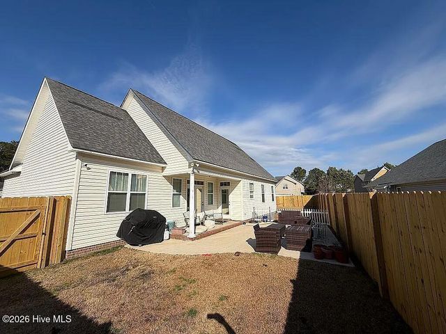 202 Savannah Drive, Jacksonville, NC 28546