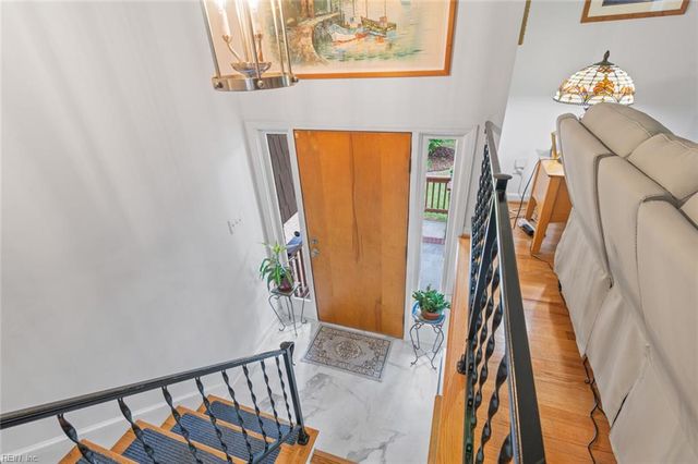 7899 Yacht Haven RD, Gloucester Point, VA 23062