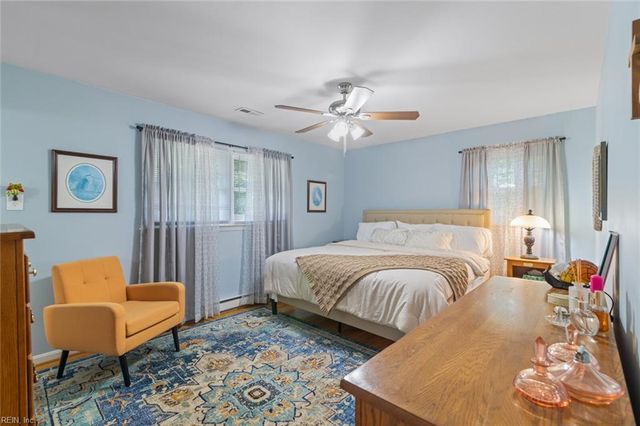 7899 Yacht Haven RD, Gloucester Point, VA 23062