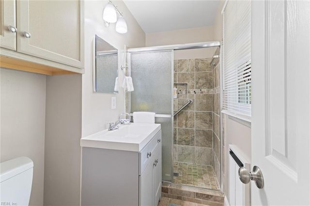 7899 Yacht Haven RD, Gloucester Point, VA 23062
