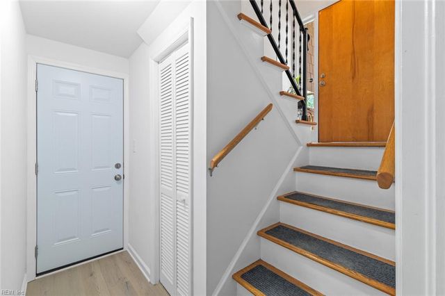 7899 Yacht Haven RD, Gloucester Point, VA 23062