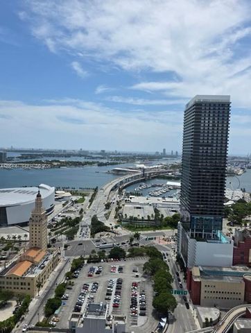 121 NE 5th St 512B, Miami, FL 33132