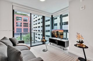 121 NE 5th St 512B, Miami, FL 33132