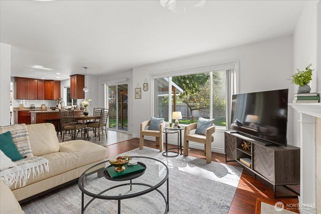 3930 Pacific Place, Mukilteo, WA 98275