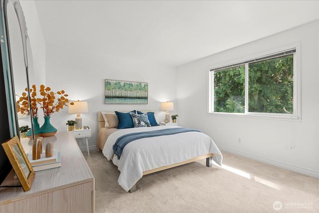 3930 Pacific Place, Mukilteo, WA 98275