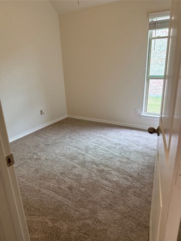 605 Cozy Green, Lavon, TX 75166