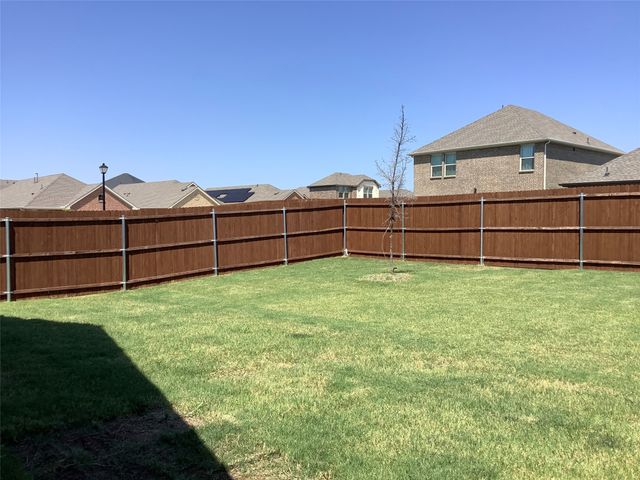 605 Cozy Green, Lavon, TX 75166