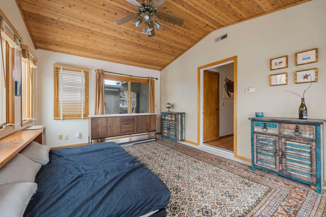 4216 Poplar Drive, Golden Valley, MN 55422