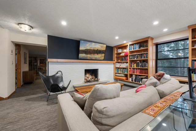 4216 Poplar Drive, Golden Valley, MN 55422