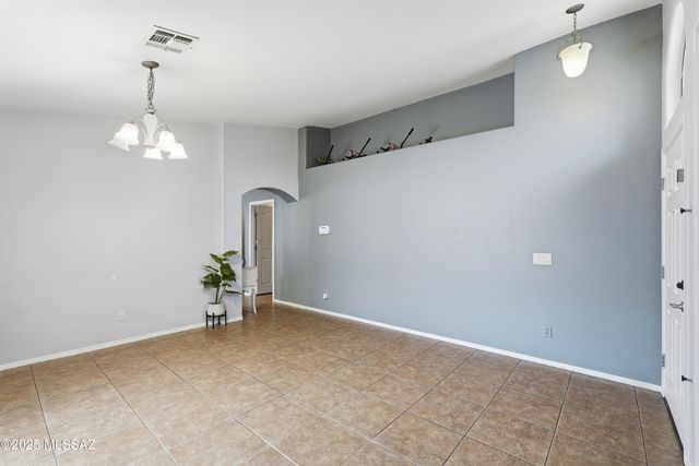 10827 S Lake Gambusi Drive, Vail, AZ 85641