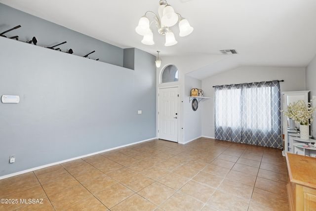 10827 S Lake Gambusi Drive, Vail, AZ 85641