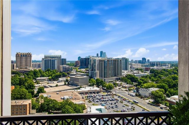 2828 Peachtree Road NW 2402, Atlanta, GA 30305