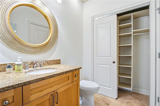 2828 Peachtree Road NW 2402, Atlanta, GA 30305